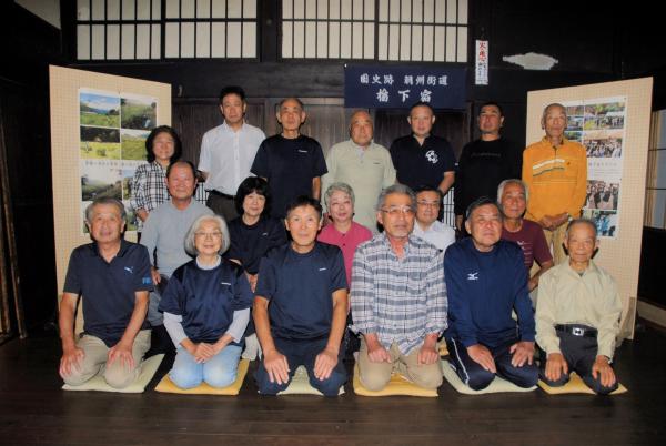 羽州街道「楢下宿」研究会の皆さん